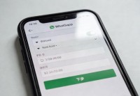 WhatsApp软件在即时沟通与跨平台协作中的实用价值分析
